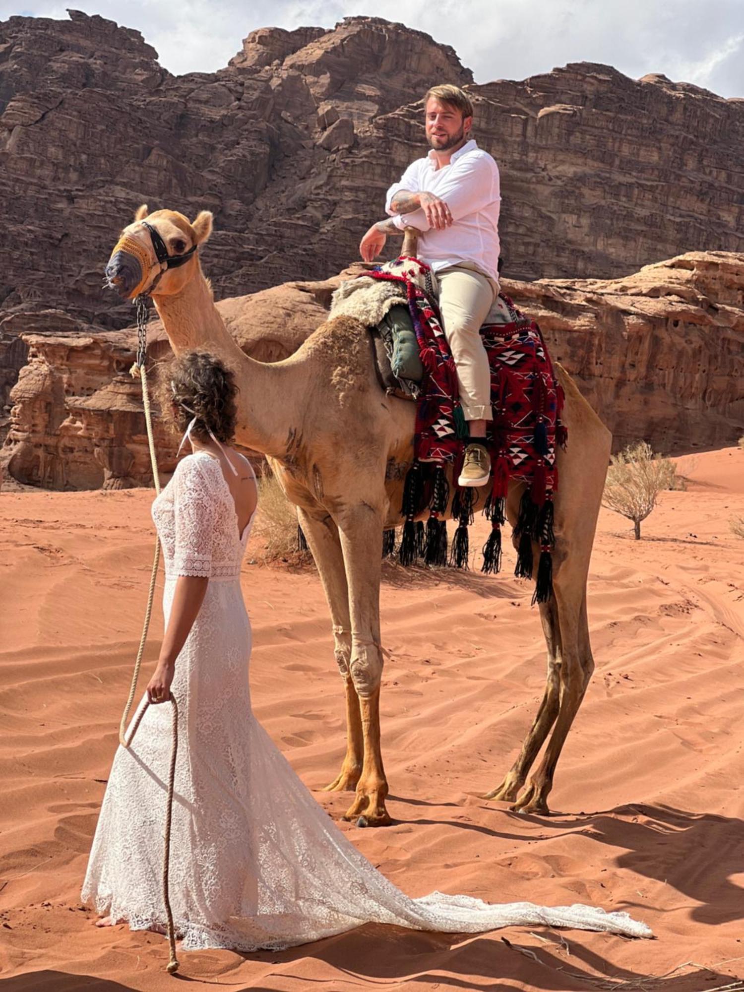Wadi Rum Rose Luxury Camp Exteriör bild