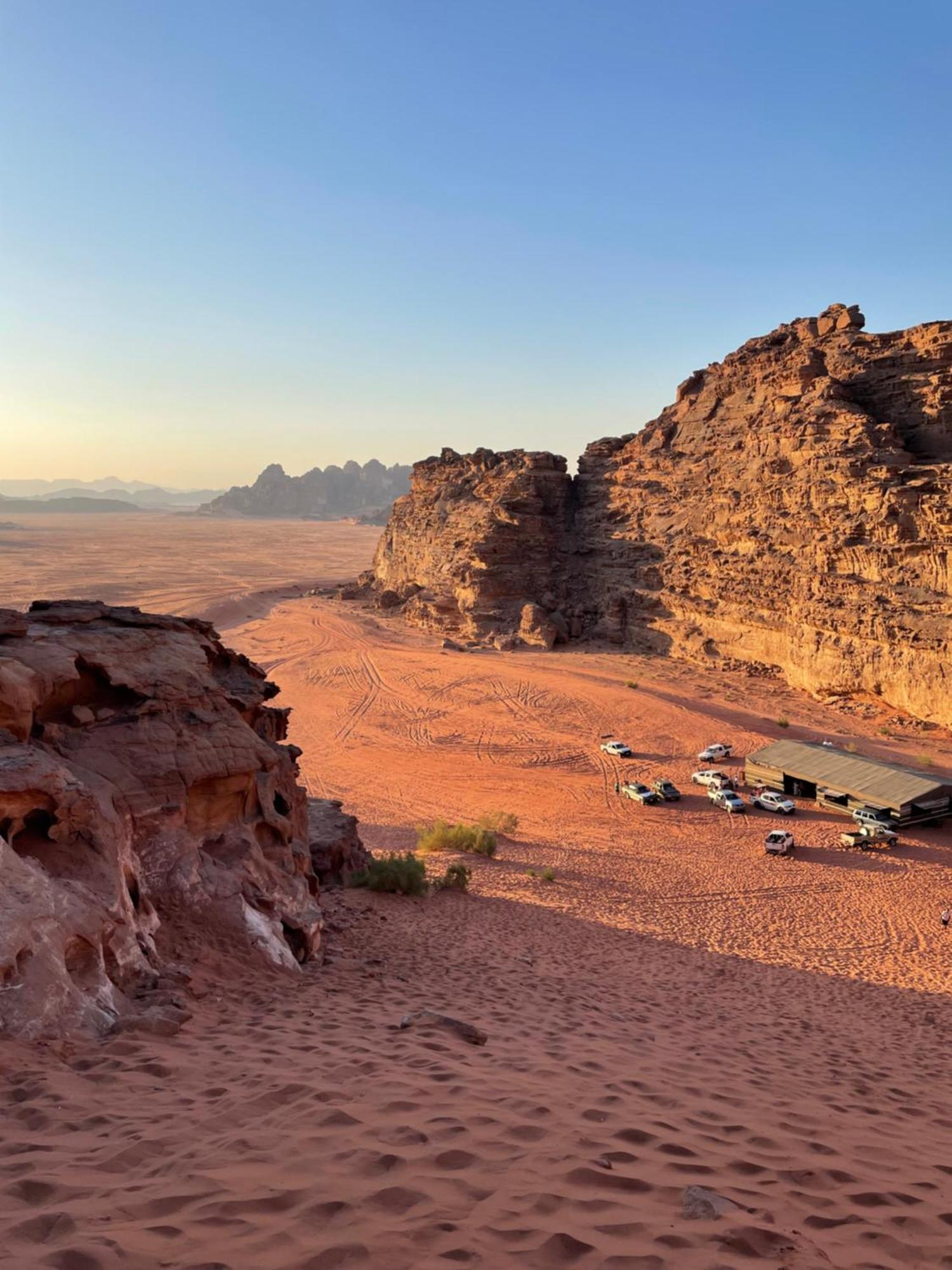 Wadi Rum Rose Luxury Camp Exteriör bild
