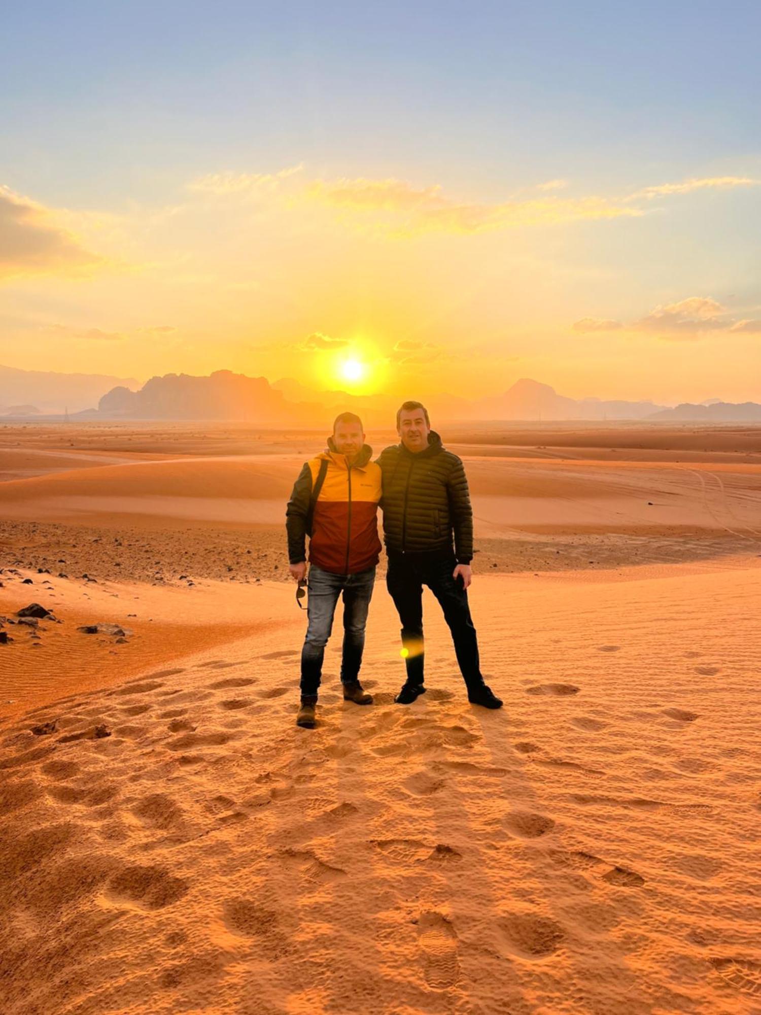 Wadi Rum Rose Luxury Camp Exteriör bild