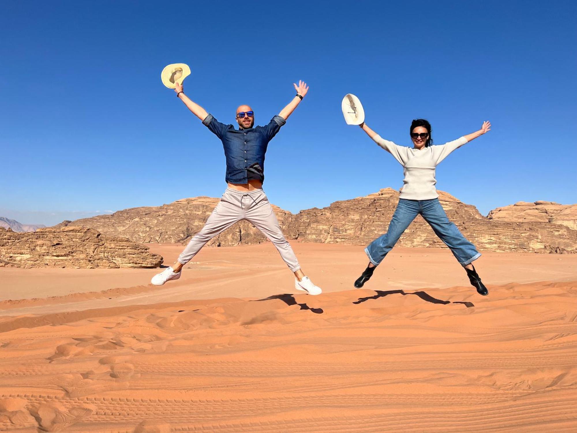 Wadi Rum Rose Luxury Camp Exteriör bild