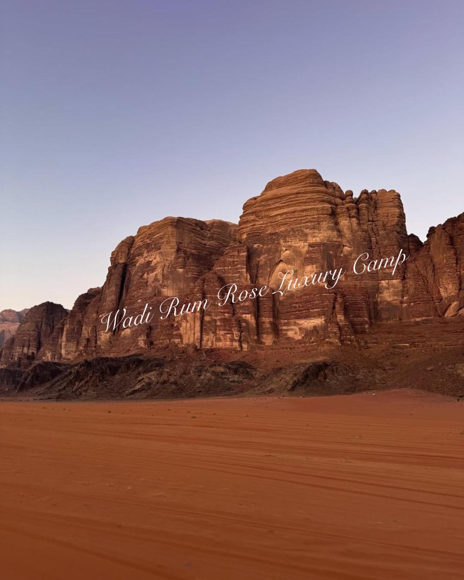 Wadi Rum Rose Luxury Camp Exteriör bild