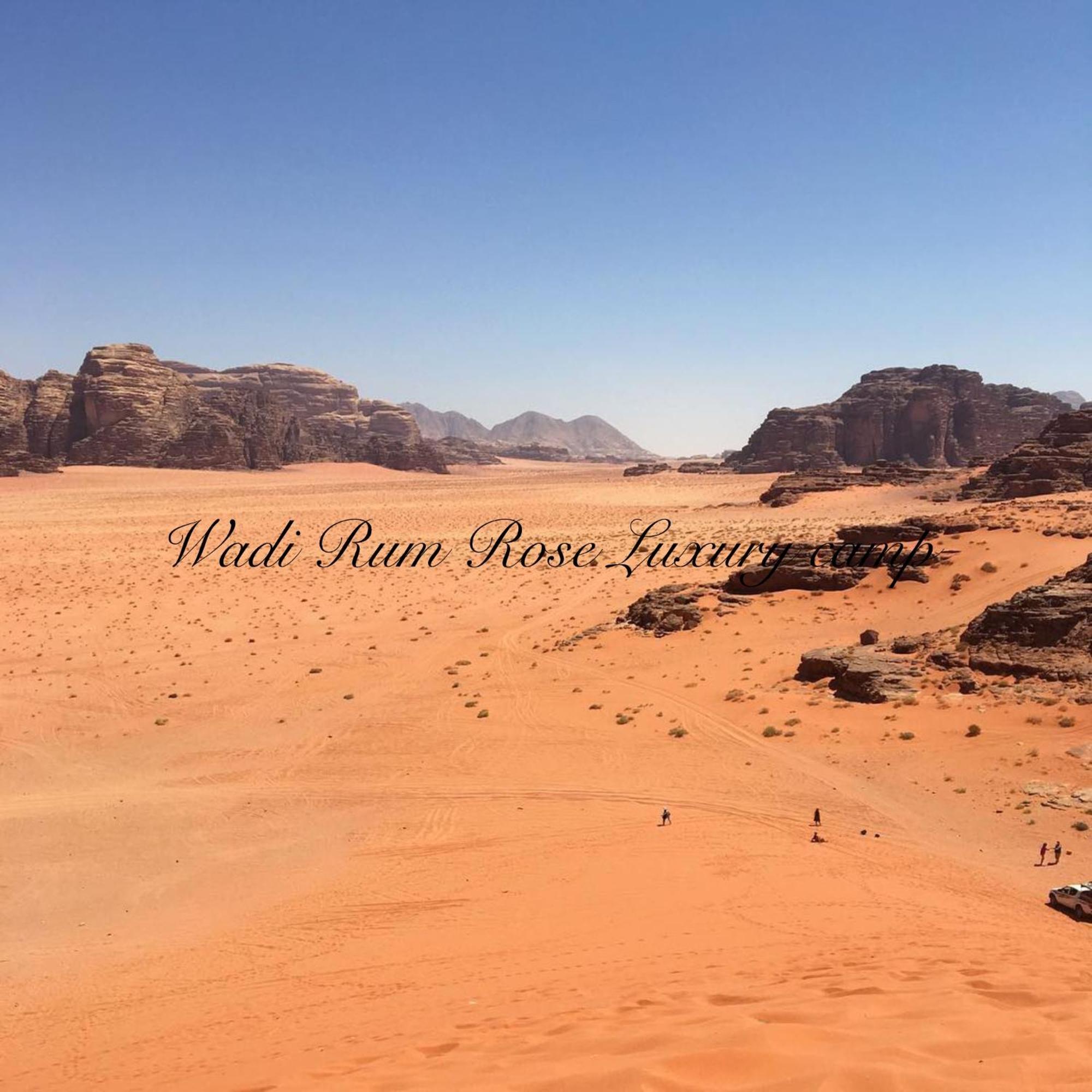 Wadi Rum Rose Luxury Camp Exteriör bild